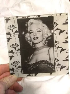 Marilyn Monroe Quadratische Glasplatte 6 1/2"x 6 1/2" - Bild 1 von 2