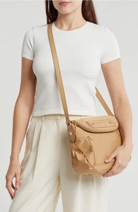 Bolso Bandolera Marc Jacobs Preppy Natasha Nylon en Café Helado Beige - Imagen 1 de 9