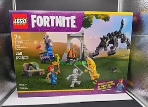 LEGO Fortnite : Peely & Sparkplug's Camp (77075) New Fortnite Set! READY TO SHIP - Picture 1 of 2