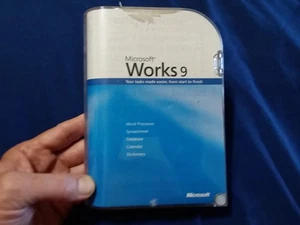 Microsoft Works 9 Windows Narzędzie programowe Word Processor Arkusz kalkulacyjny DB w / etui - Zdjęcie 1 z 3