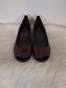 Zapatos de cuña Cole Haan para mujer 10 tortuga punta abierta sin cordones marrón charol - Imagen 1 de 12