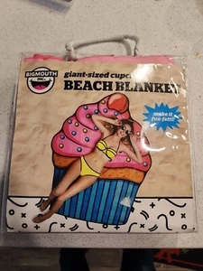 Big Mouth Giant Sized Cupcake Beach Blanket Pool Towel Pink & Blue Colors NEW - Picture 1 of 2