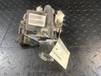 Заднее колесо 2000 - 2001 Dodge Ram 1500 детали тормоза ABS в сборе 5,2 л MT 4x4 - Изображение 1 из 4