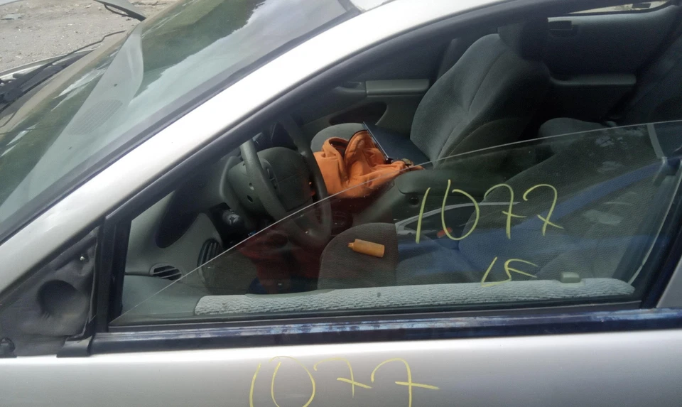 Puerta delantera cristal/ventana DODGE STRATUS izquierda 95 96 97 98 99 00 Foto 1 de 1