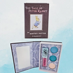Storybook Cosmetics Peter Rabbit Eye Shadow & Lip Set Book Palette – New in Box - Picture 1 of 10