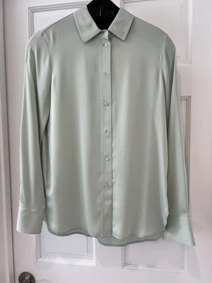 Women’s Vince Long Sleeve Silk spandex Blouse Pale Green Size XS - Image 1 of 4