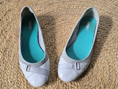 Zapatos planos de ballet Puma Bixley Glamm gris verde azulado para mujer 10 Foto 1 de 4