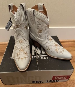 Dingo Primrose White Floral Embroidery Short Western Booties DI748 sz 8 M New - Picture 1 of 6