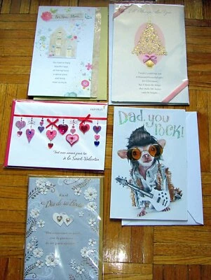 Greeting Cards Valentine's day Father's Day Mother's Day Lot Of 5 Retails $40 ✔️ - Image 1 of 4