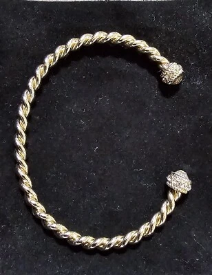 Brazalete Brazalete Cuerda Retorcida Tono Dorado Extremos de Bola Casa Blanca Mercado Negro Foto 1 de 3