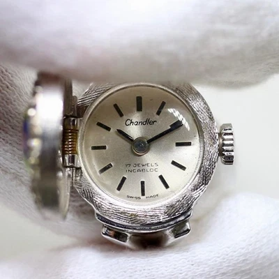 Reloj Anillo Chandler Cuerda Manual Plata 17J Usado Vintage Foto 1 de 4