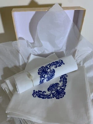 Lot de 12 serviettes de table en lin blanc, broderie baroque , design unique - Photo 1/3
