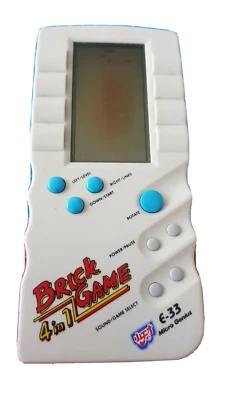 Consola de Videojuegos Micro Genius Brick Game 4 en 1 Modelo E-33 Usada Foto 1 de 4