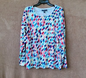 *NEW* Karen Scott Kaleidoscope Geo Print Top Scoop Neck Long Sleeve - NWT - Picture 1 of 20