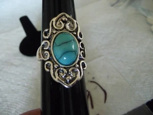SZ 10  SILVER TONE TEXTURED FAUX TURQUOISE CENTER  STONE STATEMENT RING #28/9-9 - Picture 1 of 8