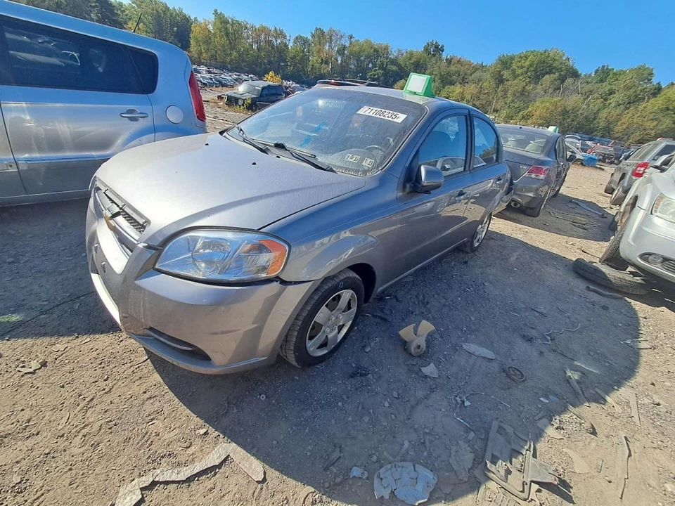 2011 Chevrolet Aveo Washer Reservoir 1.60L Used OEM 76000 Miles 3683615 - Image 1 of 4