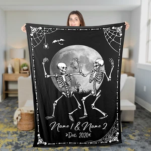Personalized Gothic Skeleton Couple Fleece Blanket, Romantic Skull Couple Throw - Picture 1 of 6