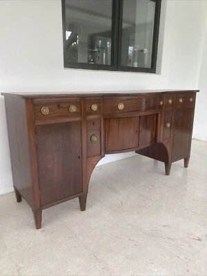 * Antiguo * Servidor especial buffet de caoba Foto 1 de 4