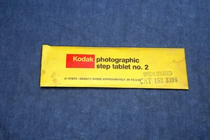 Kodak Photographic Step Tablet #2 unkalibrated Cat #152-3398 - Bild 1 von 3