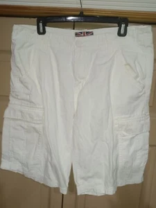 1688 Revolution Men's White Cargo Shorts Size 36 - Picture 1 of 4