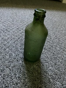 VIDRIO VERDE RARO Mt. Botella Mountain Dew 10 oz cosquillas entrañas, sin depósito - Imagen 1 de 8