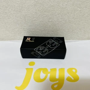 Oyaide 20A R1 audiofilskie gniazda prądu przemiennego klasy R-1 top-end model  - Zdjęcie 1 z 3