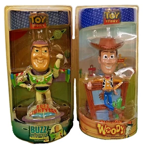 Walt Disney Resine Toy Story "Buzz Lightyear e Woody" Bobblehead Doll - Picture 1 of 8