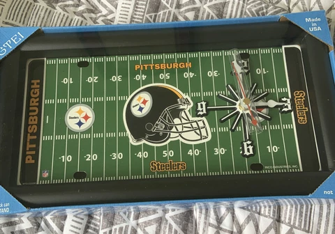 GTEI Pittsburgh Steelers Quartz Clock BRAND NEW SEALED hang or stand. 13in X 7in Cover