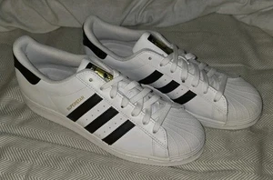 Größe 10,5 - Adidas Superstar Schuhe weiß schwarz..EG4958 - Bild 1 von 8