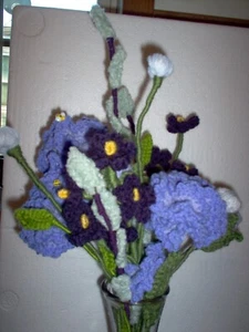 Handcrafted/crochet bouquet of flowers, purple and lavender, # 43 - Picture 1 of 7