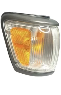 1992-1995 For Toyota 4Runner Park Corner Light RH Right Passenger Side TY2521146 - Image 1 of 2