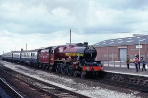 Original 35mm Steam slide LMS 5690 LEANDER at Stalybridge 10.04.1982 - Picture 1 of 1