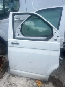2008 VW VOLKSWAGEN TRANSPORTER T5 DRIVERS SIDE FRONT WHITE DOOR - Picture 1 of 3