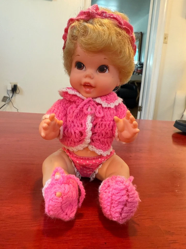 RARE VINTAGE Tiny Chatty Baby& Original Box WORKS-SHE TALKS. Hard to find - Image 1 of 4