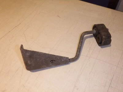 COLGADOR SILENCIADOR MEDIO TJ JEEP WRANGLER SUSPENSIÓN ESCAPE MEDIO FABRICANTE ORIGINAL TJ #6 Foto 1 de 2