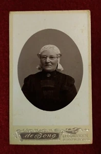 CDV Costumes Holland, Dutch Woman with Cap by De Jong, Leeuwarden, Netherlands - Picture 1 of 2