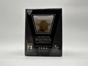 Mini busto Yoda illuminato Star Wars Gentle Giant 2007 nuovo sigillato - Foto 1 di 7