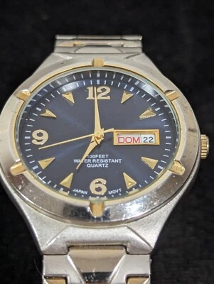 黑色表盘日期指示器银色圆形表壳不锈钢弹力手表 7.5 英寸 — 第 1/4 张图片