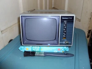 VINTAGE BENKSON PTV5 IN FUNKTIONSTÜCHTIGEM/GEPRÜFTEM ZUSTAND. KANN ALS PROP VERWENDET WERDEN. - Bild 1 von 12