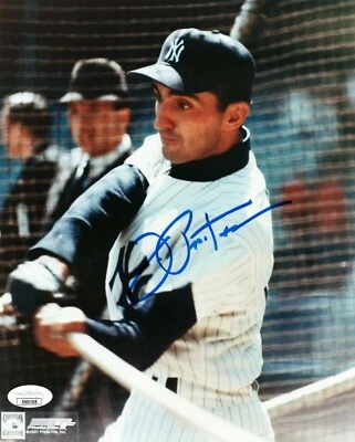 JOE PEPITONE SINGLE SIGNED 8X10 PHOTO AUTOGRAPH NEW YORK YANKEES BATTING JSA COA - Image 1 of 2