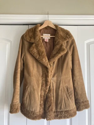 Vintage xhilaration Suede Coat in Good Condition size M - Image 1 of 4