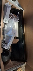 CORSAIR iCUE Link H150i RGB Liquid CPU Cooler 360mm AIO - With Intel Mounting - Afbeelding 1 van 3