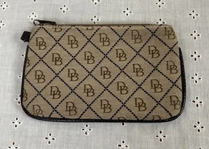 Dooney & Bourke dünne hellbraune Stoff Geldbörse Münzfach 7” x 4” sauber gebraucht, in einwandfreiem Zustand - Bild 1 von 5