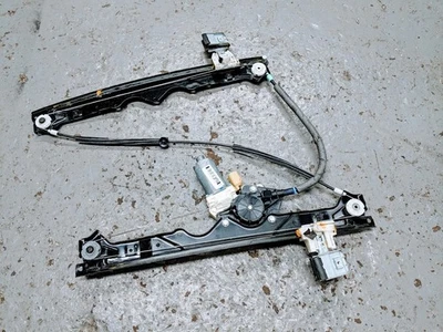 JEEP GRAND CHEROKEE LEFT FRONT WINDOW MOTOR REGULATOR 04589171AH - Image 1 of 2