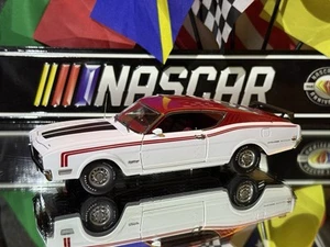 🔥GMP 1969 Mercury Cyclone Cale Yarborough Special 1:24 Diecast 1 of 3450-NEW - Picture 1 of 14