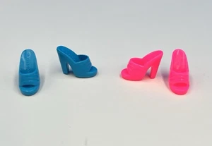 Zapatos Muñeca Barbie De Colección Años 90 Rosa y Azul Puntera Abierta OT Tacones Mules - Imagen 1 de 10