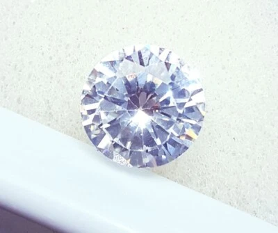 Loose Gemstone Cambodian White Color Zircon Round Cut 4.80 Ct With Free Gift - Image 1 of 4