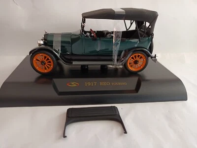 Reo Touring - grün 1917 - PKW Modell - 1:32 Signature Models - Bild 1 von 4