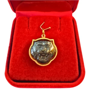 Ciondolo Tigre LP Pern 18K Amuleto Oro Reale Talismano Thailandese Telaio Buddha Impermeabile - Foto 1 di 10