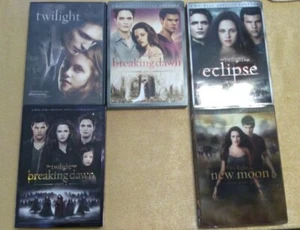 Twilight, Breaking Dawn part 1 & 2, Eclipse, Ultimate Fan Edition of New Moon-5  - Bild 1 von 8